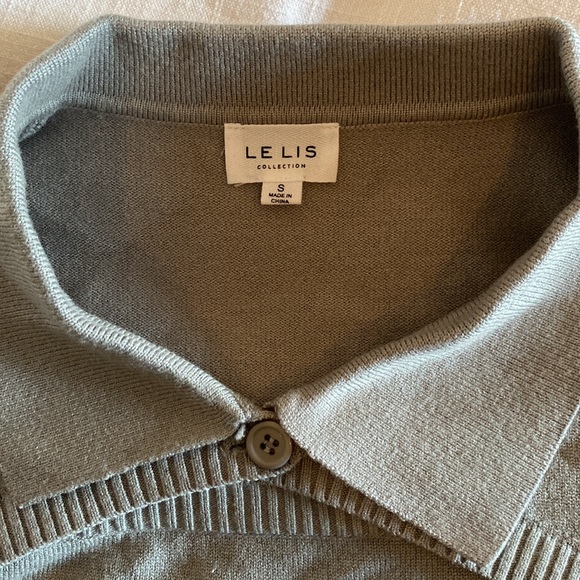 Grey sweater with cut out - Picture 2 of 2